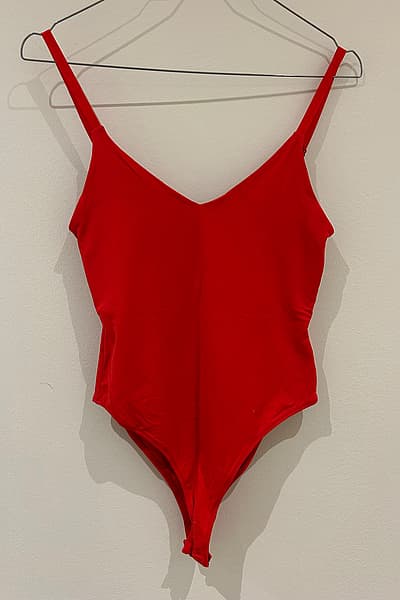 Zara Vibrant Red V-Neck Bodysuit by Zara — pre-loved on Thrifted.mt