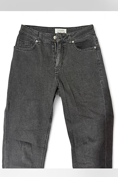 Terranova Dark Grey Wash mom Jeans — pre-loved on Thrifted.mt