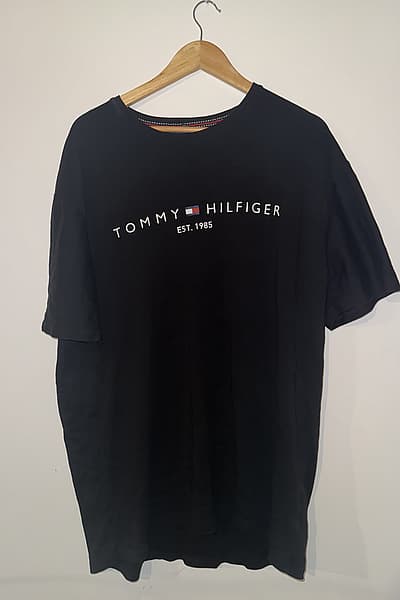 Tommy Hilfiger Logo Print T-Shirt by Tommy Hilfiger — pre-loved on Thrifted.mt