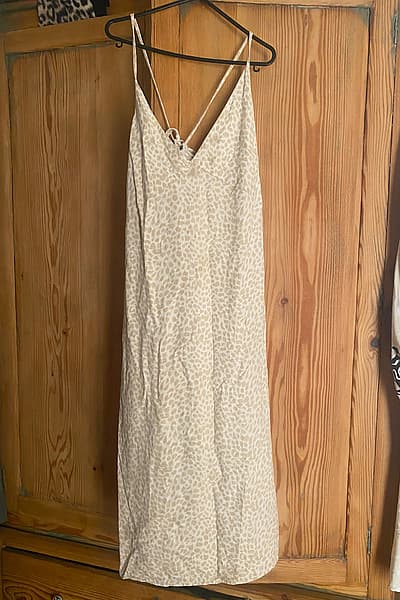 GAP Linen Cotton Leopard Print Maxi Dress by GAP — pre-loved on Thrifted.mt