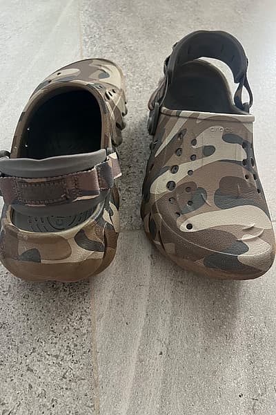 Camo Crocs outdoor adventure clogs by Crocs — pre-loved on Thrifted.mt