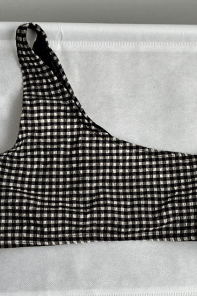 Missguided Gingham One-Shoulder Bikini Top by Missguided — pre-loved on Thrifted.mt
