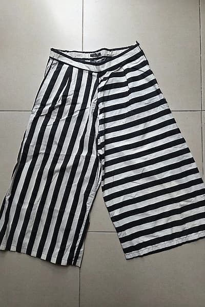 Sisley Striped Culotte Trousers by Sisley — pre-loved on Thrifted.mt