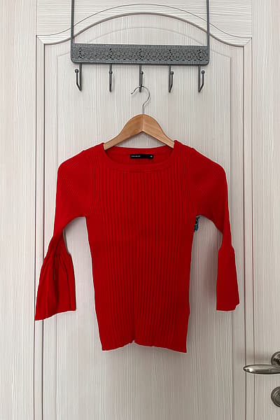 Karen Millen Red Flared Sleeve Top by Karen Millen — pre-loved on Thrifted.mt