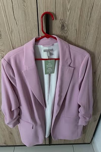 Pink Blazer — pre-loved on Thrifted.mt