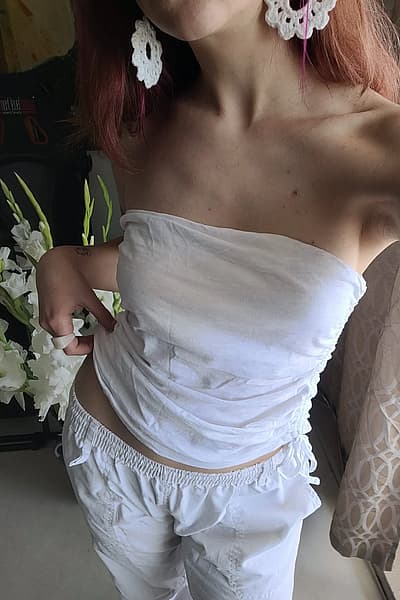 Cute white cotton top by Next — pre-loved on Thrifted.mt