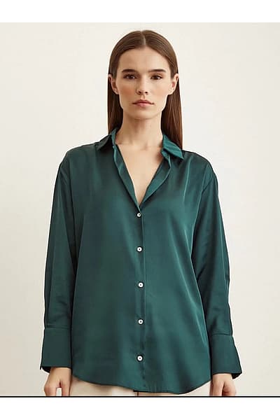 Zara Emerald Green Satin Button Shirt by Zara — pre-loved on Thrifted.mt
