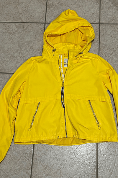 Bright yellow hooded lightweight jacket by Alcott — pre-loved on Thrifted.mt