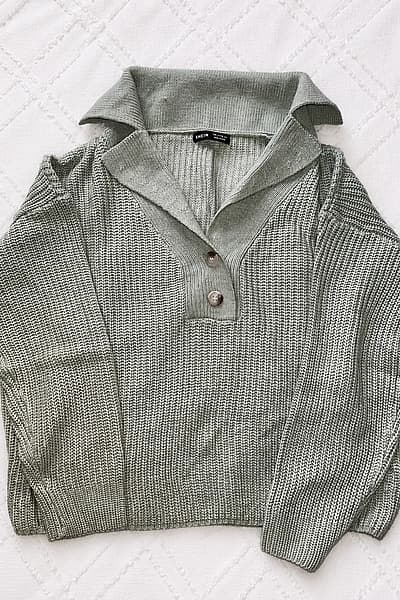 Sage Green collared knit sweater by SHEIN — pre-loved on Thrifted.mt