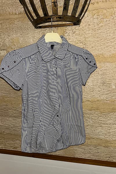Striped Puff Sleeve Shirt by Topshop — pre-loved on Thrifted.mt
