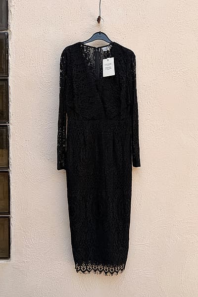 ASOS Petite Midi Lace Dress by ASOS Petite — pre-loved on Thrifted.mt