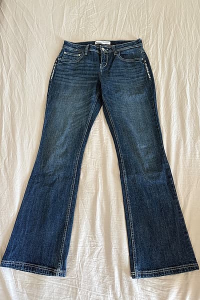 Flare Leg Blue Denim Jeans by Bershka  — pre-loved on Thrifted.mt