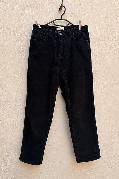 Don't Think Twice Petite Black Corduroy Trousers by Dont Think Twice — pre-loved on Thrifted.mt