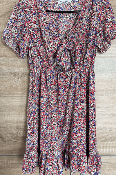 Floral Mini Dress Bow Detail by Refines — pre-loved on Thrifted.mt