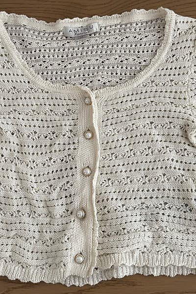 Cream crochet knit cardigan by Amisu — pre-loved on Thrifted.mt