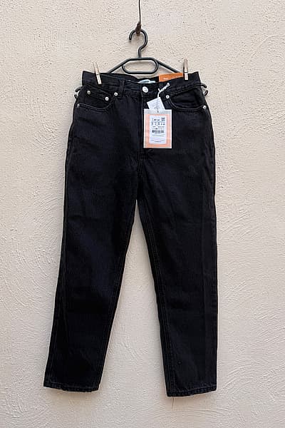 Pull&Bear by Pull&Bear — pre-loved on Thrifted.mt