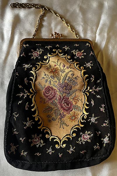 Vintage Floral Embroidered Clutch Bag — pre-loved on Thrifted.mt