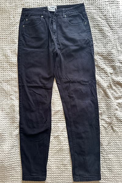 Jeans, black, size 31 — pre-loved on Thrifted.mt