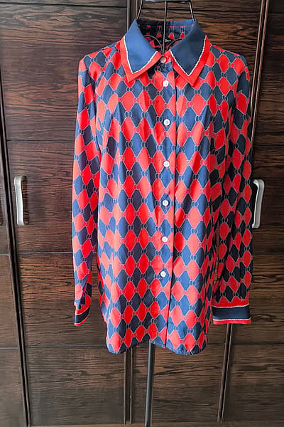 Geometric pattern button up shirt by by Megyn — pre-loved on Thrifted.mt