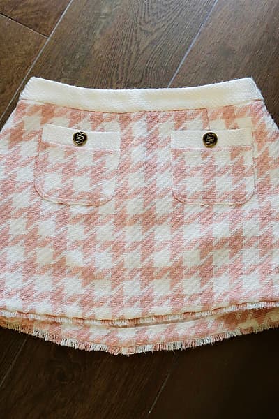 Pink Houndstooth Mini Skirt by River Island — pre-loved on Thrifted.mt