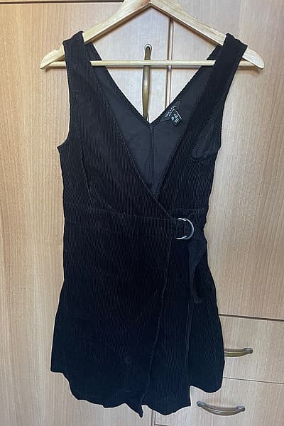 New look petite dress — pre-loved on Thrifted.mt