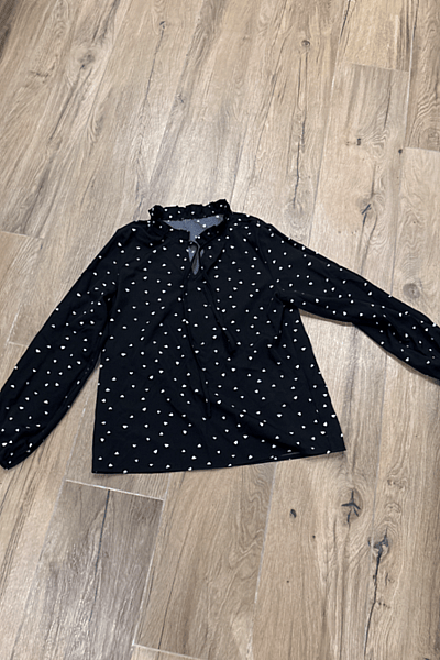 Black Heart Print Long Sleeve Blouse by SHEIN  — pre-loved on Thrifted.mt