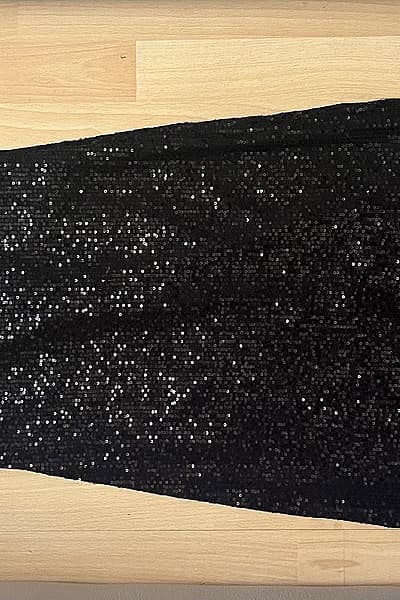 Black sequin pull&bear midi dress by Pull&Bear — pre-loved on Thrifted.mt
