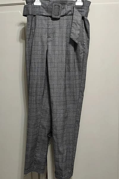 Gemo Checkered Tapered Trousers by Gemo — pre-loved on Thrifted.mt