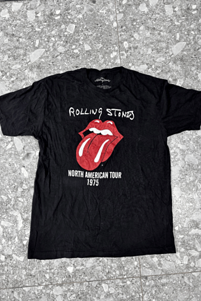Rolling Stones graphic print tee by the rolling stones — pre-loved on Thrifted.mt