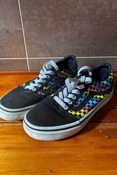 Vans Checkered Rainbow Trainers by Vans — pre-loved on Thrifted.mt