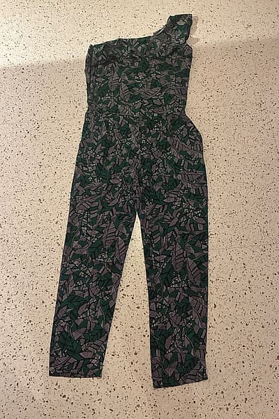 Promod Geometric Patterned Jumpsuit by Promod — pre-loved on Thrifted.mt
