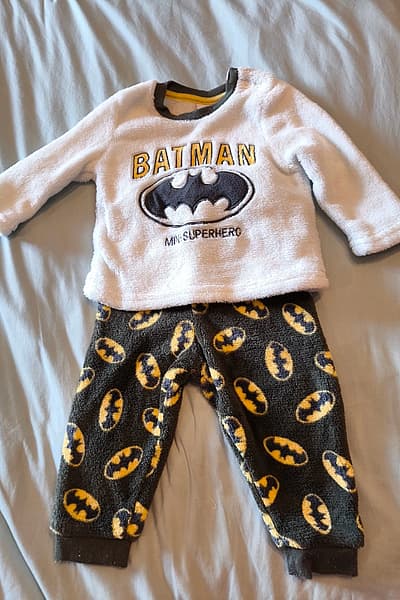 Set pigiama in pile di Batman by Batman — pre-loved on Thrifted.mt