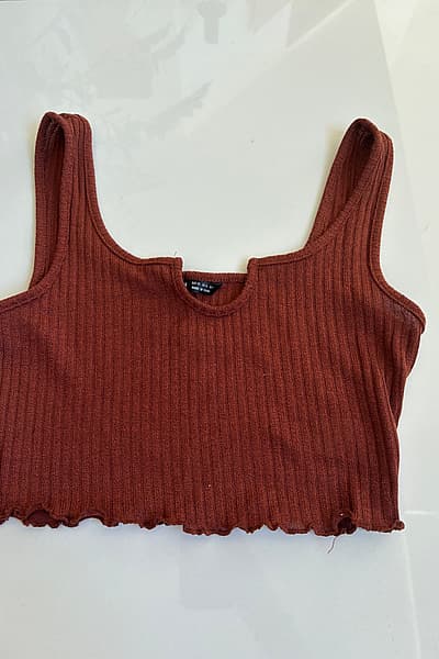 Ribbed Knit V-Neck Cami Top by SHEIN — pre-loved on Thrifted.mt