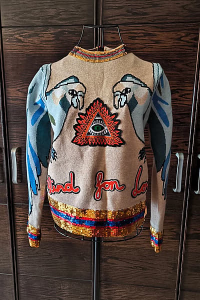 Embellished Sequin Parrot Pattern Jumper — pre-loved on Thrifted.mt