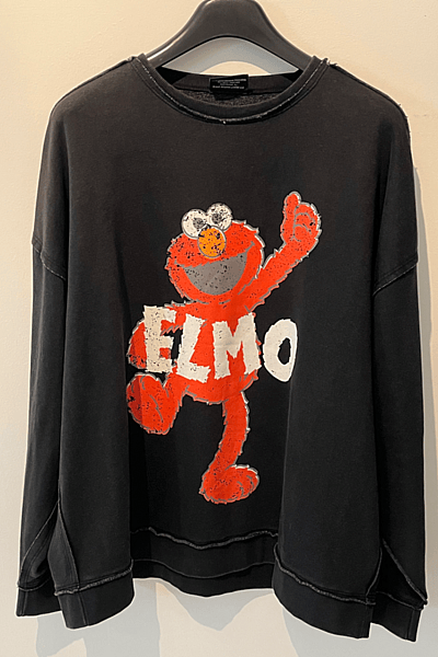Black Sesame Street Elmo Sweatshirt by Sesame Street — pre-loved on Thrifted.mt