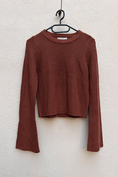 Stradivarius Ribbed Knit Jumper by Stradivarius — pre-loved on Thrifted.mt
