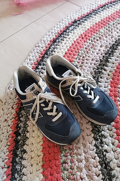 Navy New Balance 574 size 39 by New Balance — pre-loved on Thrifted.mt