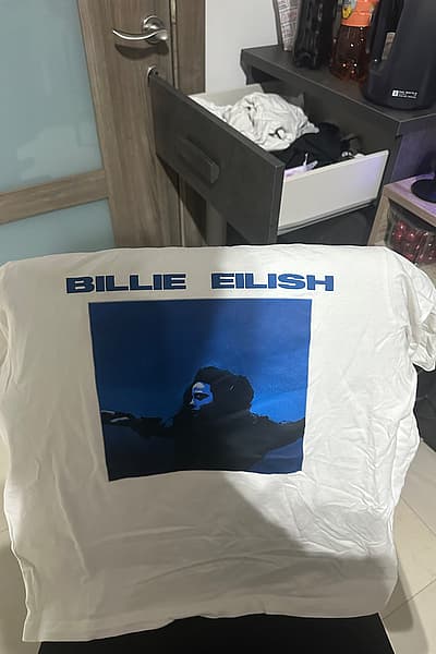 Billie Eilish Graphic T-Shirt by Primark — pre-loved on Thrifted.mt