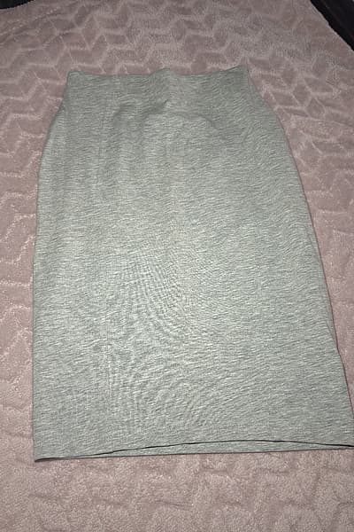 Grey Midi Skirt by Terranova — pre-loved on Thrifted.mt