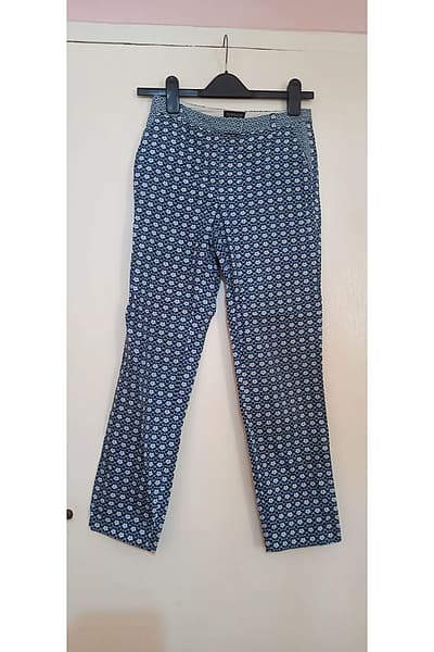 Tophsop Blue Floral Geometric Patterned Trousers (EU32) by Topshop — pre-loved on Thrifted.mt