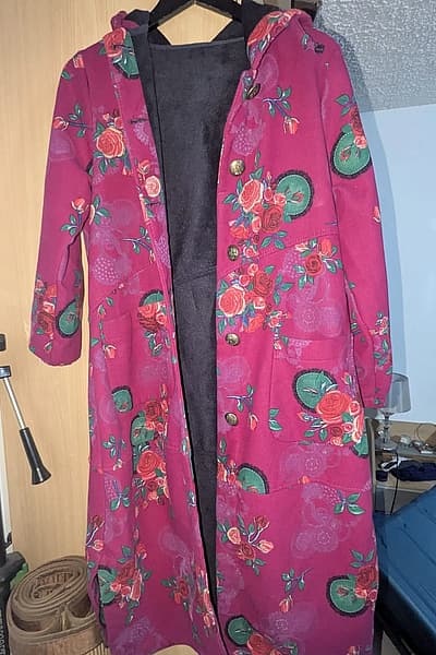 Floral hooded long coat — pre-loved on Thrifted.mt