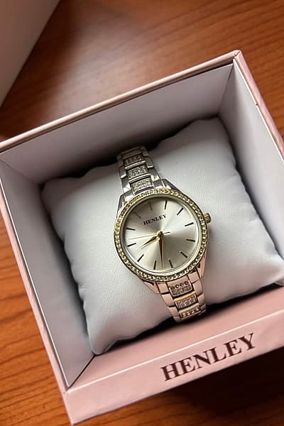 Henley Wristwatch  by Henley — pre-loved on Thrifted.mt