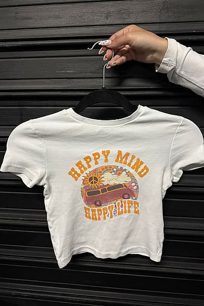 Graphic Print Cropped White T-shirt by Primark — pre-loved on Thrifted.mt