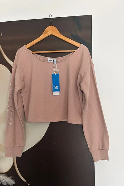Adidas Cropped Slouchy Sweatshirt by Adidas — pre-loved on Thrifted.mt