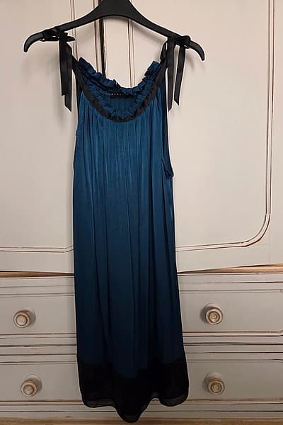Sisley Blue ruffle midi dress by Sisley — pre-loved on Thrifted.mt